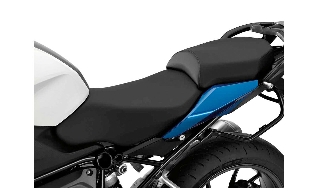 BMW Fahrersitz niedrig, schwarz (Sitzhöhe: 790 mm / Schrittbogenlänge: 1780 mm)