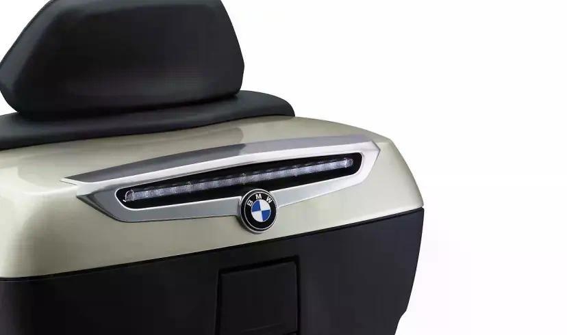 BMW Topcasedeckelblende, verchromt