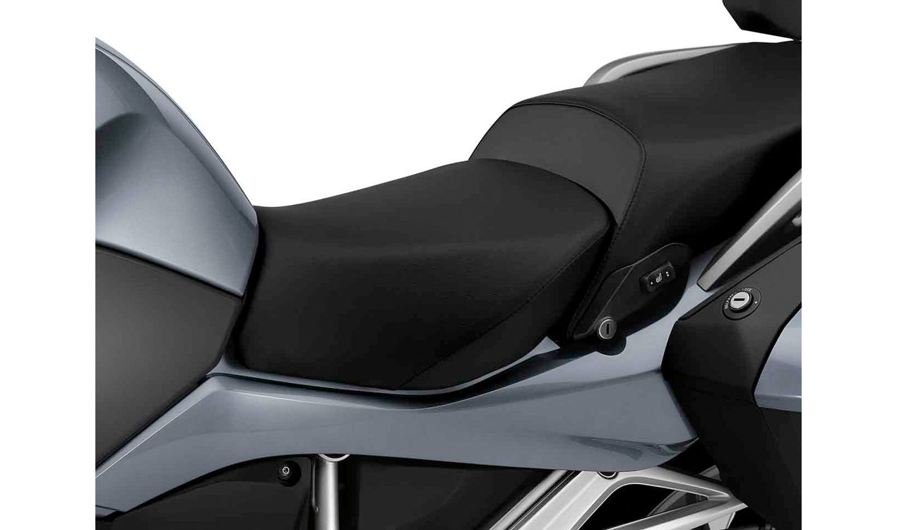 BMW Fahrersitz Serie (Sitzhöhe: 805/ 825 mm, Schrittbogenlänge: 1810/ 1850 mm), schwarz